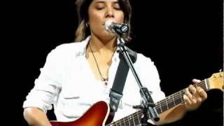 Vicci Martinez - The Morning After (Live) (HD) - Seattle Storm Game August 11, 2011
