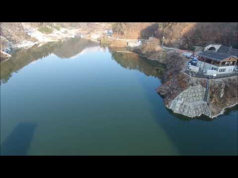 浅川ダム試験湛水　越水状況３