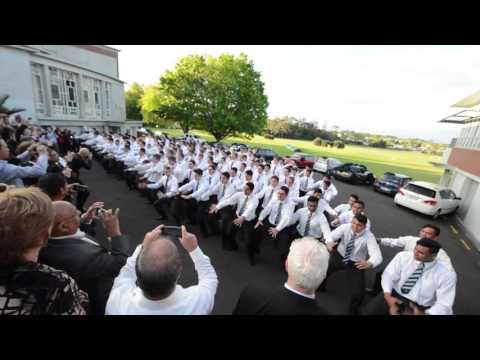 Sacred Heart Leavers 2015 - Haka to the Parents