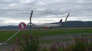 preview picture of video '737s Take-Off at Alta  Next to Runway (Sound of the Engine!)'