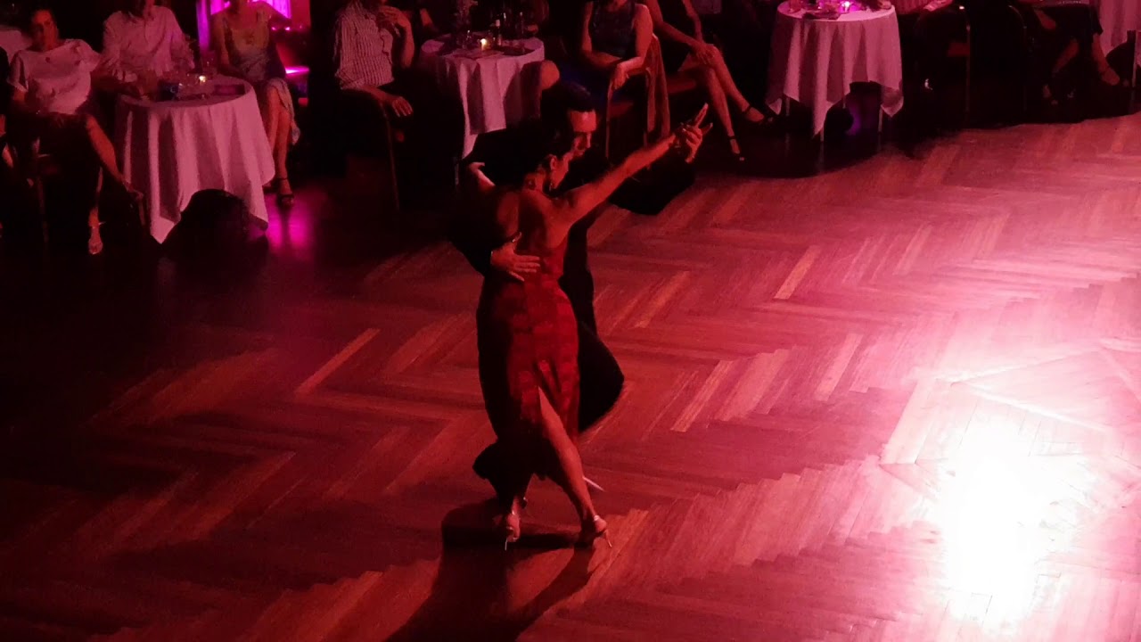 Video thumbnail for Jonathan Saavedra e Clarissa Aragon - 3/4