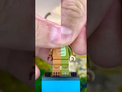 T. Rex VS Triceratops LEGO Collectible Minifigures