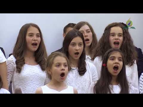 Akord Junior - Minunat este Domnul