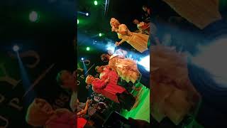 Download lagu Viral Duet Maut! Denis Zanzabila & Super Emak - ADA DIA // Familys Group mp3