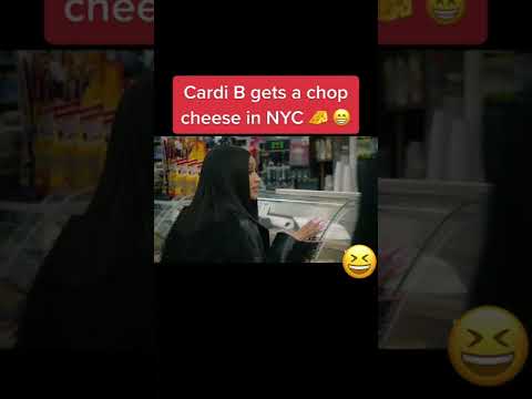Cardi B gets a chop cheese in NYC 🧀😁 