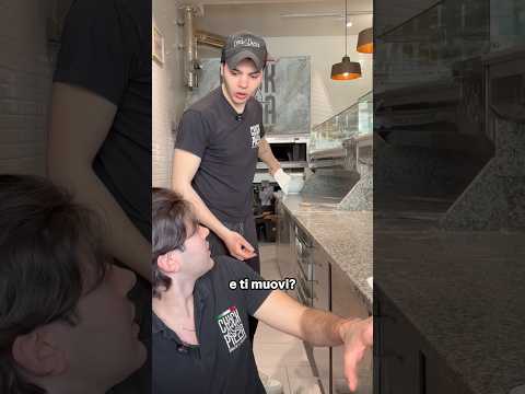 Il segreto della pizza? Stress, caldo e zero pause 😂🍕