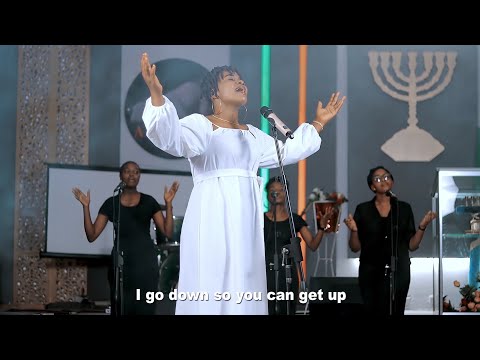 Hope Charles Ft Peace Bisimwa - Nashuka (Official Music Video)