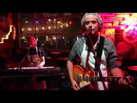 Anthill Cinema - Kiss From a Rose Live (Seal cover)