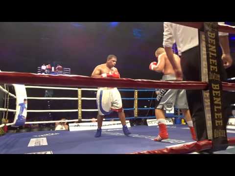 MAH00887 Odlanier Solis vs Aleksandar Todorovic R5