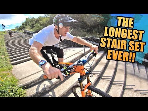 URBAN MTB DOWNHILL ON THE LONGEST STAIR SET EVER!!