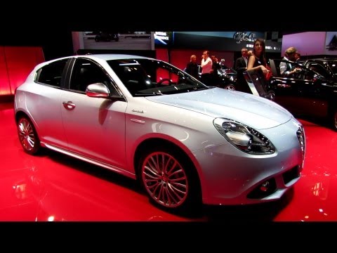 2014 Alfa Romeo Giulietta - Exterior and Interior Walkaround - 2013 Frankfurt Motor Show
