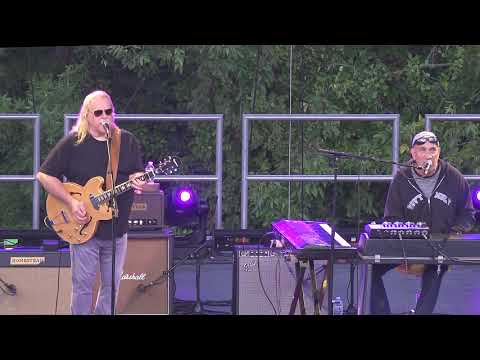 Warren Haynes and Danny Louis "Traveling Tune" 9/13/20 Morris, CT