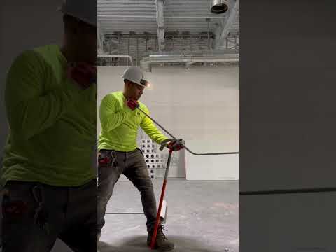 Salto con 3 point saddle EMT 1/2