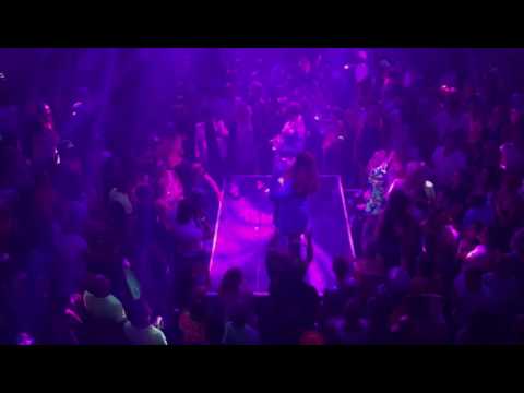 SONNY RAY VAN BOVEN AF met Miss Bunty als Prince in Purple Rain op OHAF FEEST in Paradiso 4-6-2017