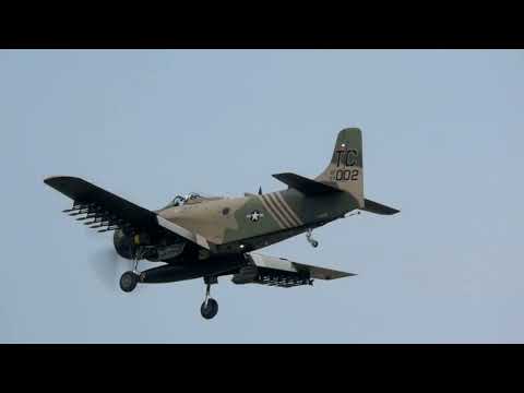 Aérotorshow 2022 Douglas AD 4N Skyraider