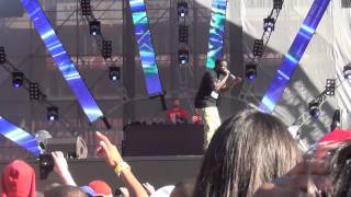 T-Pain performs Royals