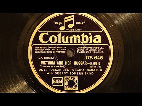 Oskar Denes and Barbara Diu with Debroy Somers Band – Mausie