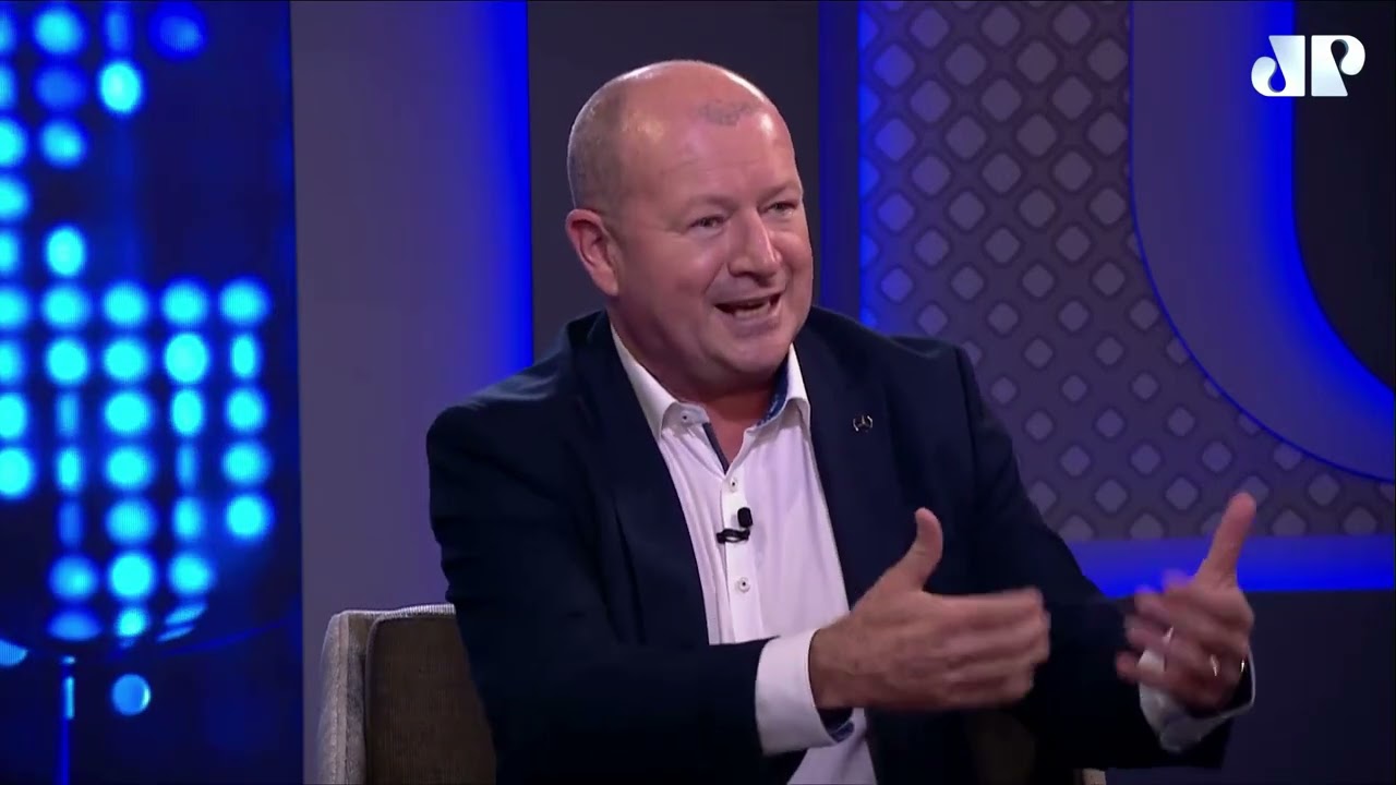 Entrevista | Carlos Garcia, CEO e presidente da Mercedes Benz.