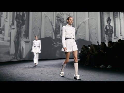 CHANEL Spring/Summer 2023 Runway | Paris Fashion Week | VRAI Magazine