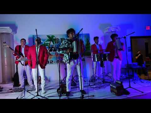 EL NEGRO y su sabor costeño ** LA BURRA BRONCA **