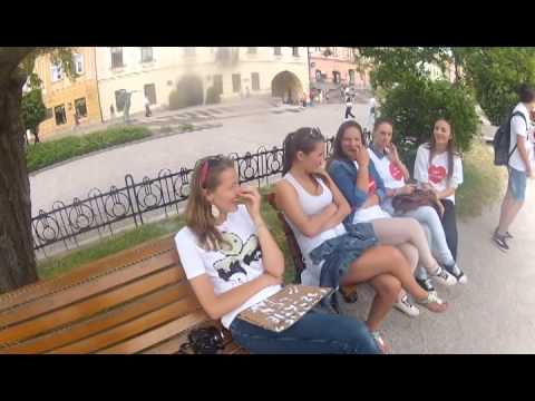 Video plné objatí z minulého roka (2014): Hug day v Prešove
