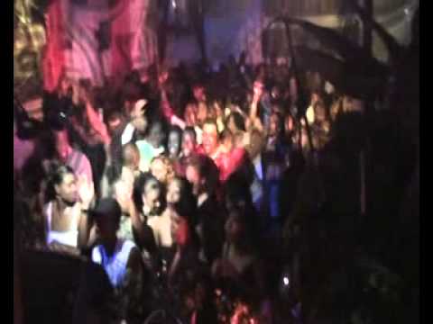 lady lova voulez- vous danser