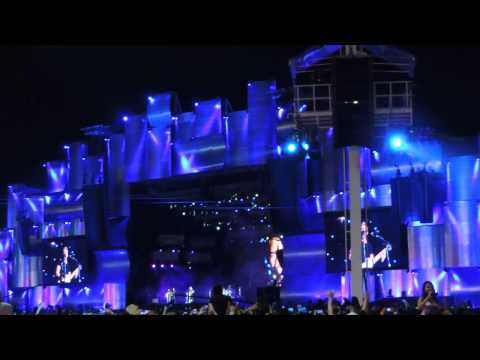 NickelBack - Far Away [Live In Rock in Rio 2013]