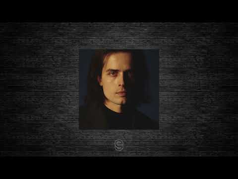 Premiere: SHMN - Ocean Feat. Aves Volare