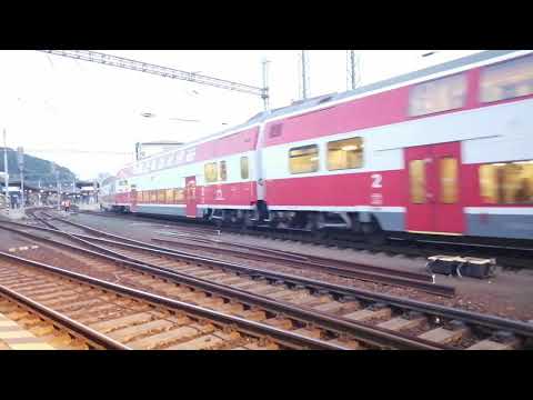 Os Bratislava hl.st. - Leopoldov 263.010-1 odchádza zo žst. Bratislava hl.st.