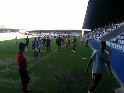 Tras la primera parte del partido, R. S. Gimnástica de Torrelavega 2 - Real Oviedo Vetusta 1.