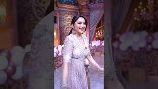 Download lagu hoga tumse pyara Kaun o gunja #YouTube short #viralvideo  #short #video ♥️♥️♥️ #Madhuri Dixit 😍😍 mp3
