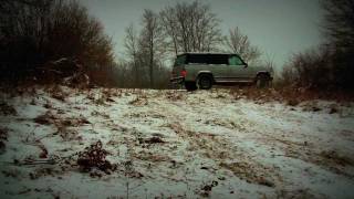 preview picture of video 'Nissan Patrol MK 1987. Snow drive 04'