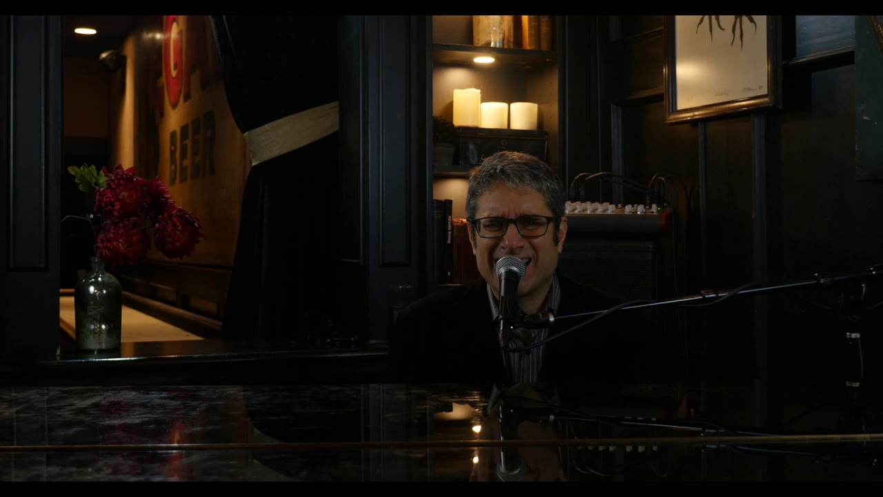 Promotional video thumbnail 2 for Larry Ebert -- The Ultimate Pop Pianist + Singer!