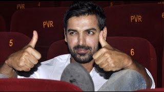 PHOTOPLAY! John Hosts Special Screening For ‘Shootout At Wadala’