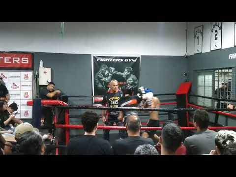 primera exhibición, Santi Arroyo