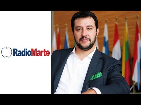 Salvini a Radio Marte canta "Un giorno all'improvviso"