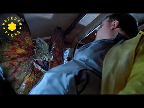 Nedry's Horrific Death by the Dilophosaurus | Jurassic Park