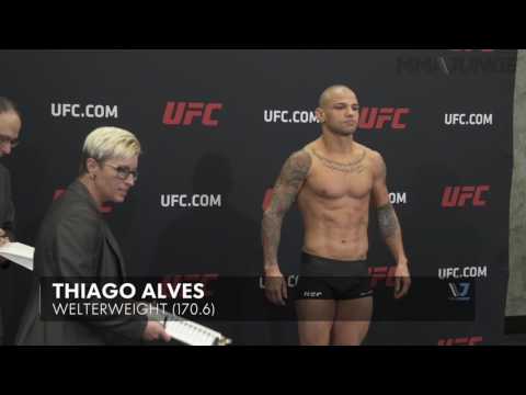 UFC 210 weigh-ins: Daniel Cormier loses 1.2 pounds in 2 minutes