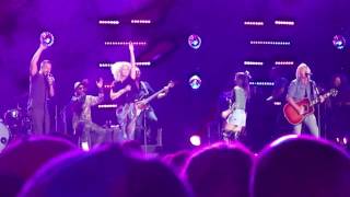 Little Big Town w Pharrell Williams, &quot;Miracle&quot;, CMA Fest 2016