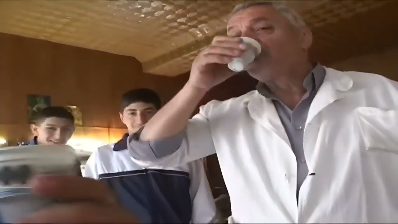 Hairdresser in Georgia (Enhanced 4K)