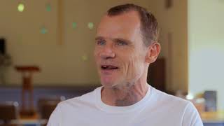 Flea: BOY ERASED video