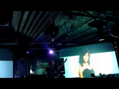 Armin Van Buuren - Feels So Good (Nadia Ali) Pt 3 @ Atlanta - The Qaud 2011.MTS