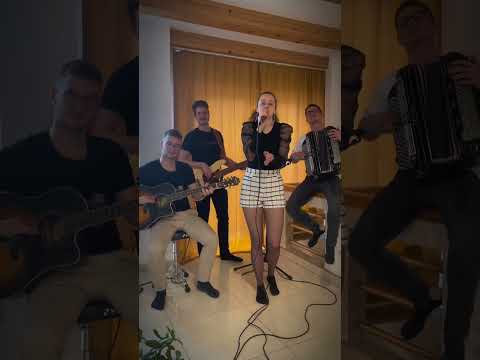 Deja Čerček - DECEMBRSKI DAN (Cover)