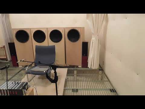 建築環境学科　電気音響設備実験室
