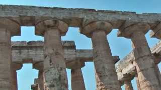 preview picture of video 'Paestum (Italy) has three ancient Greek temples which are in a very good state of preservation'