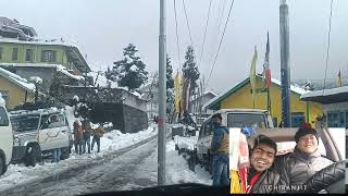 While stuck in snow A stranger surprised me with his singing 😳💥 #sikkim #northsikkim #lachung