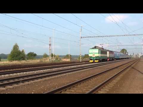 162.035-0 a 749.107-9 na vlaku Sv 1307 - Praha - Bohumín