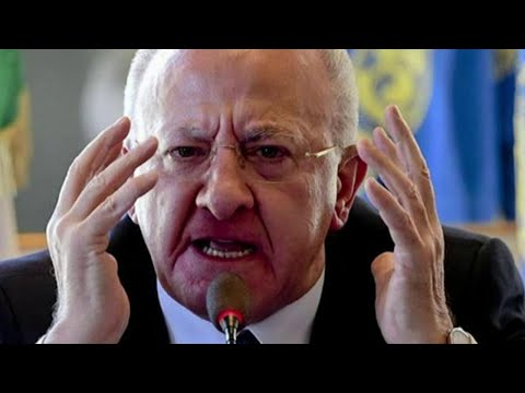 Pd, De Luca contro de Magistris: "Disastro amministrativo e centri sociali pilotati"