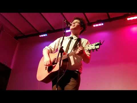 Alejo Dueñas - Can't Help Falling In Love (Cover)