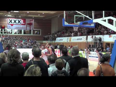 Robert Tomaszek - s.Oliver Baskets Würzburg - Beko BBL 2011/2012